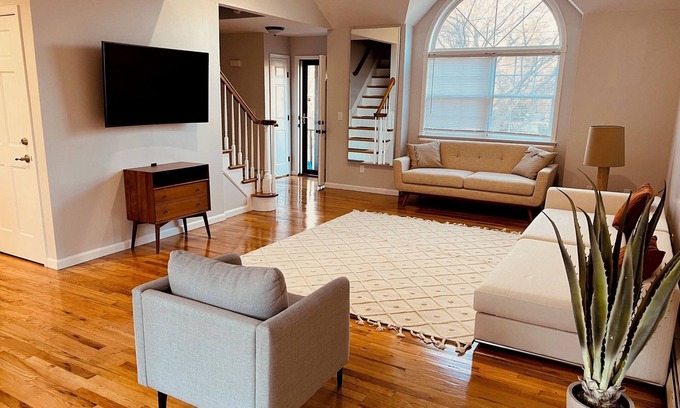 Shoreham Villa | Meets Modern Comfort in This 3-Bedroom Long Island Sound Retreat