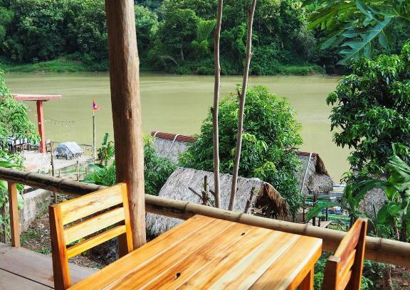 Nong Khiaw House | Meexok guesthouse