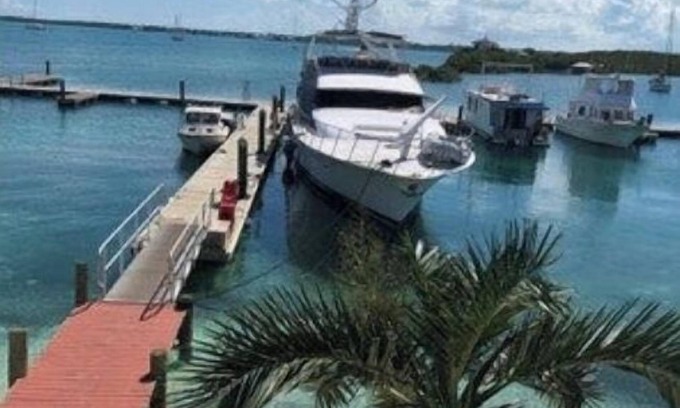Stocking Island Boat Rental | Mega Yacht