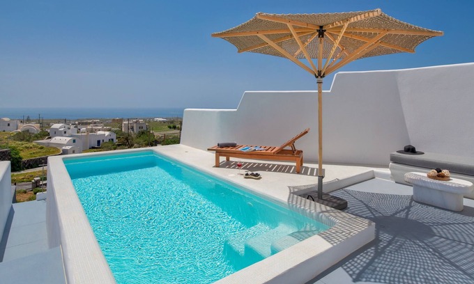 Megalochori Villa | Megalochori 1-Bed Villa, Sleeps 3, Pool & Parking