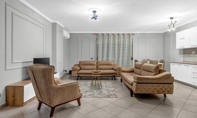 Durres Apartment | Meibel's house new appartment located in centre 100mbs wifi