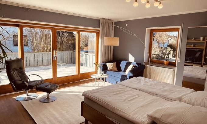 Aue Apartment | mein.guesthouse - apartment 1 - approx. 45sqm with large sun terrace