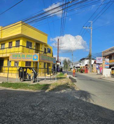 Batangas City Apartment | Mel's Place Batangas Unit 8 Two-Bedroom House w Free Parking WIFI Netflix Smart TV Fit to 4 Adults or kids