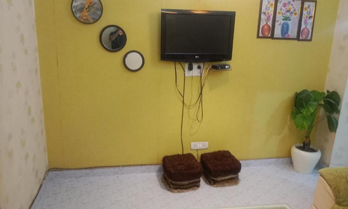 Hauz Khas Village Apartment | Melbourne Star Residency