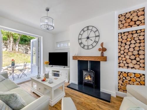 Brynrefail House | Melin Y Wig