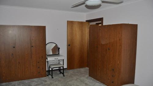 Lake Wangary House | Melina's Cottage Is A Neat, Tidy, Budget Property