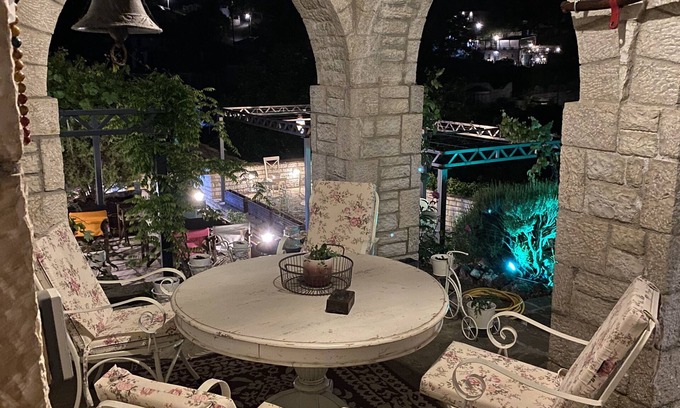 Asprangeloi Hotel | Meliteion traditional Hotel
