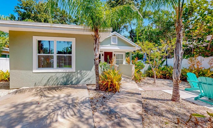 Bayou Oaks House | Mellow Memories