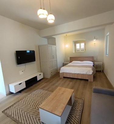 Kalymnos Town Apartment | Melograno Apartment - Central Kalymnos with parking