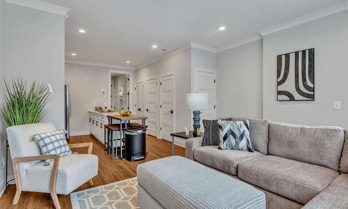 Historic Waverly House | Melrose Mezzo - 5 mins to Broadway - Rooftop
