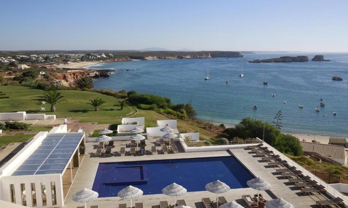 Sagres Hotel | Memmo Baleeira - Design Hotels