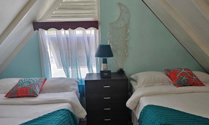 West End Apartment | Memories by the Shore