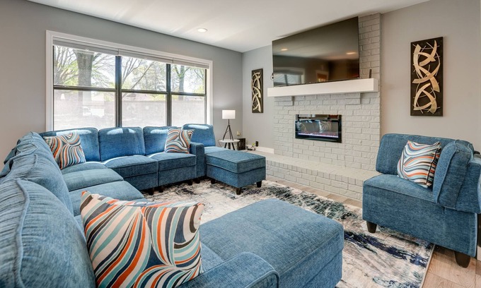 Parkway Village House | Memphis Vacation Rental ~ 10 Mi to Graceland!