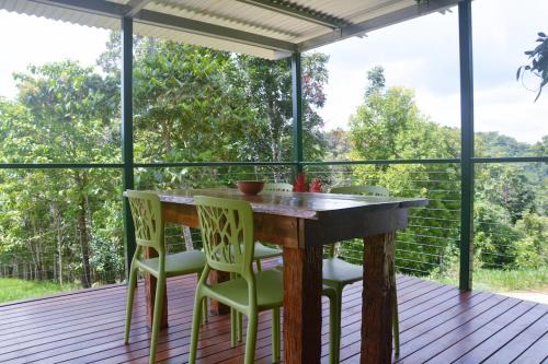 Utchee Creek House | Mena Creek Flower House