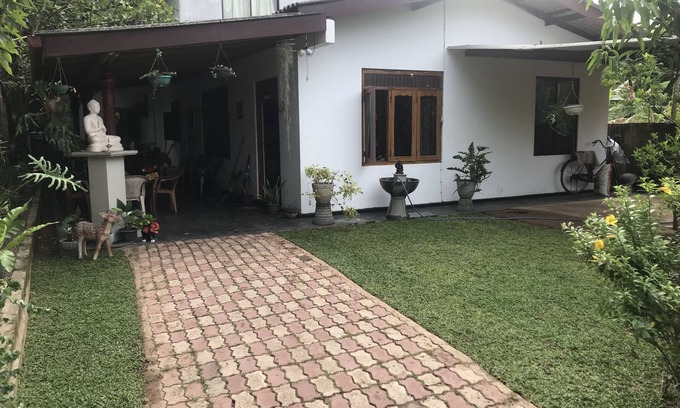 Kamburugamuwa House | Menara Villa