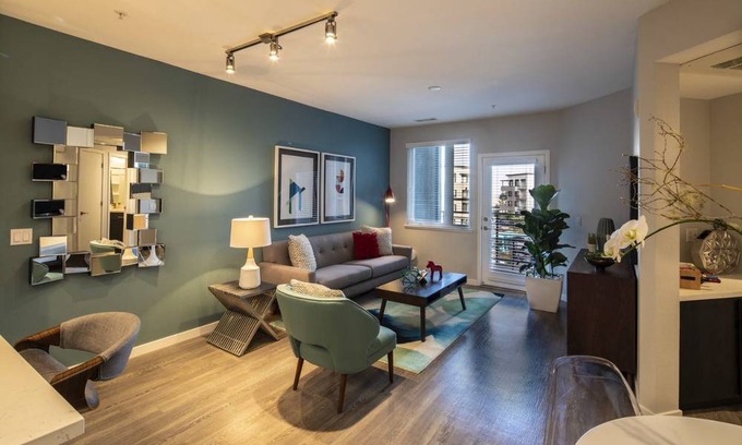 Menlo Park Condo | Menlo Park 3BR Condo Near Facebook Headquarters