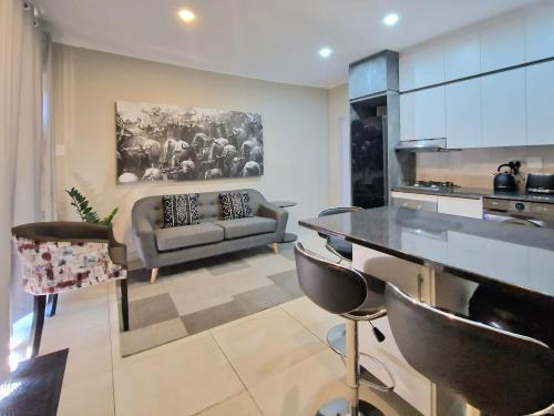 Garsfontein Apartment | Menlyn View Unit 6