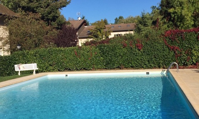 Menthon-Saint-Bernard Apartment | MENTHON ST BERNARD, type 3, Résidence avec piscine,6 PERS