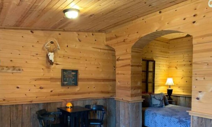 Steelville Cabin | Meramec Suite-Riverside View & Access to the Meramec River. Come swim,float,fish