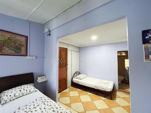 Kampung Lintang House | Merdeka Guest House 2