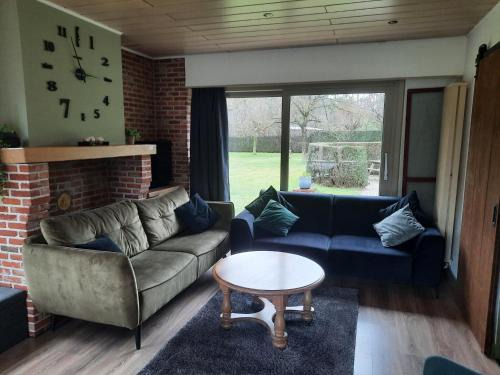 Merksplas House | Merksplas Villa with Terrace