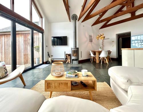 Saint Columb Major House | Merlin Farm Cottages short walk to Mawgan Porth Beach and central location in Cornwall