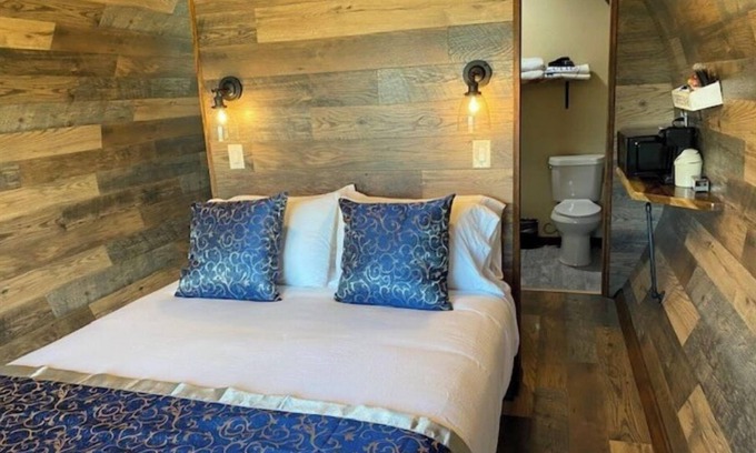 Seguin Cabin | MERLOT CABIN