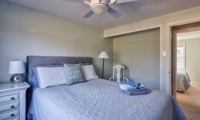 Historic Old Town Apartment | Merlot Room in Old Town. Furnished $1200/month