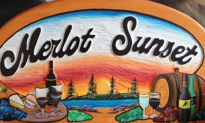 Portland Resort | MERLOT SUNSET-SPA Pckg-O/Nite+BONUS Gourmet Dinner FREE Glass of Wine