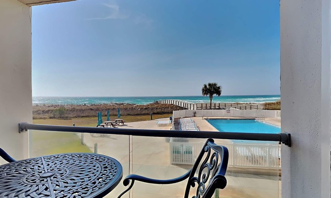 Pensacola Beach Condo | Mermaid Bungalow | Great Location + Views & On-Site Amenities!