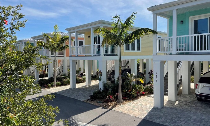 Jensen Beach Cottage | Mermaid Cottage