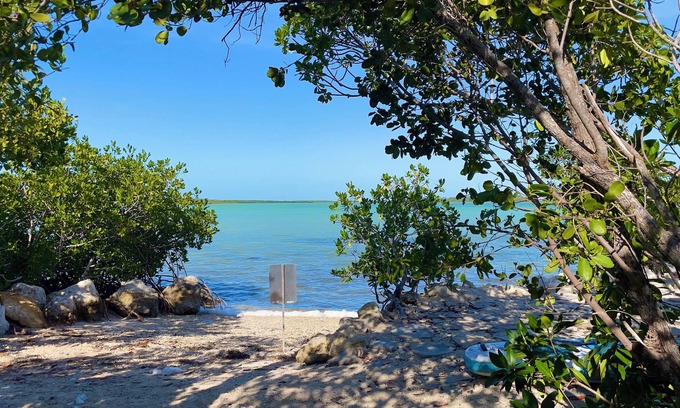 Big Coppitt Key House | Mermaid Landing, with Private Beach and Mini Golf Course