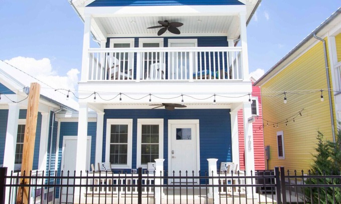 Celina Cottage | Mermaid Tales: 1 Bed/1 Bunk Room Lakeside Cottage w/HOT TUB!
