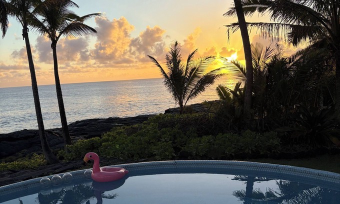 Keaau House | Mermaid’s Lookout WOW the views! Ocean Front, full lanai, heated pool & AC.