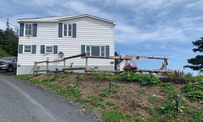 Newfoundland House | Merritt's Harbour Memories