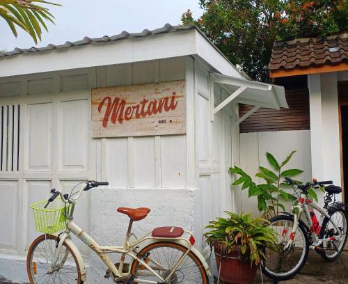 Ngemplak House | Mertanihuisjogja