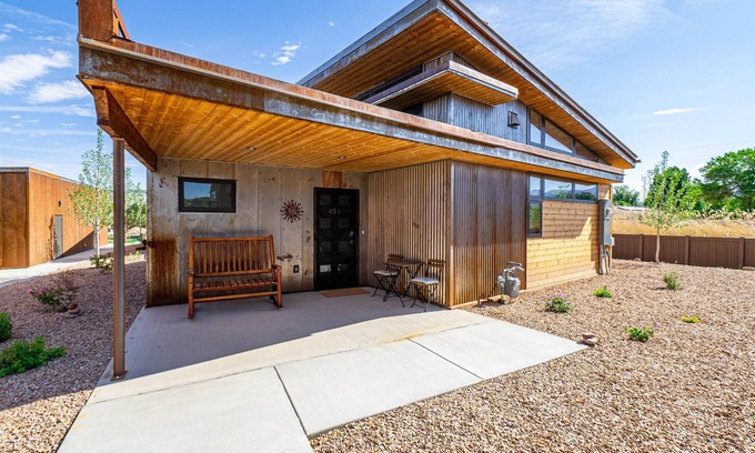 Mesa County House | Mesa Sunrise @ Palisade Legends