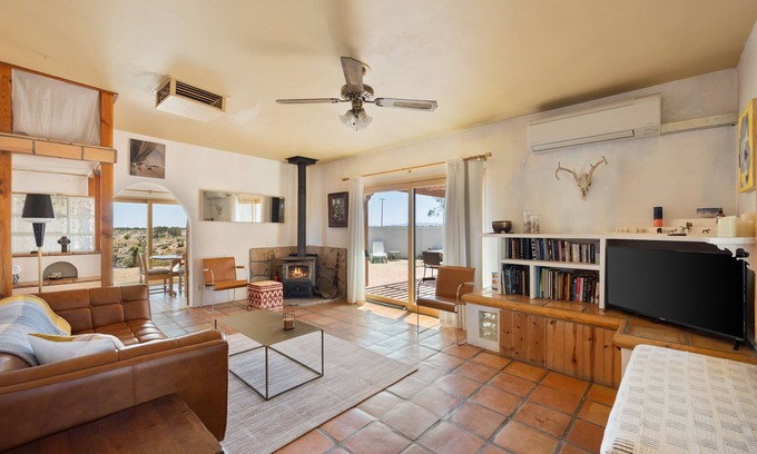 Yucca Valley House | Mesa View Homestead - Cozy, 360 Views & Tranquility! 1 Bedroom Home by RedAwning