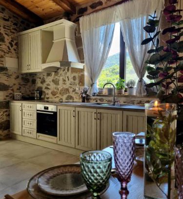 Mesavlia House | Mesavlia Traditional Stone House