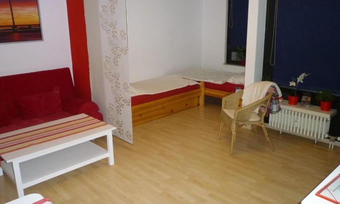 Unterrath House | Messezimmer Daniels