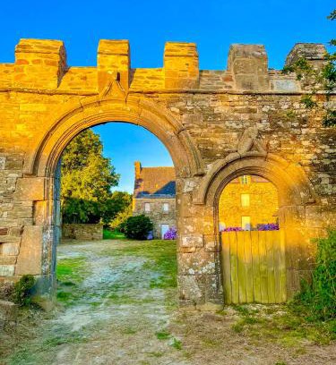 Lanmeur House | Metairie du Helles