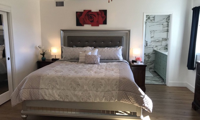 Camarillo House | Meticulous Private House @Camarillo Heights-82" TV, Beach/Shopping
