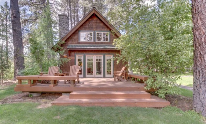 Camp Sherman Cabin | Metolius River Resort Cabin 11 - Luxurious cabin on the Metolius River w/