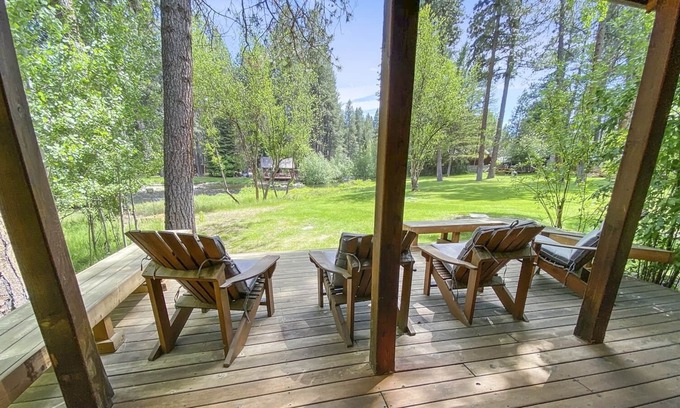 Camp Sherman Cabin | Metolius River Resort Cabin 1 - Luxurious cabin on the Metolius River w/