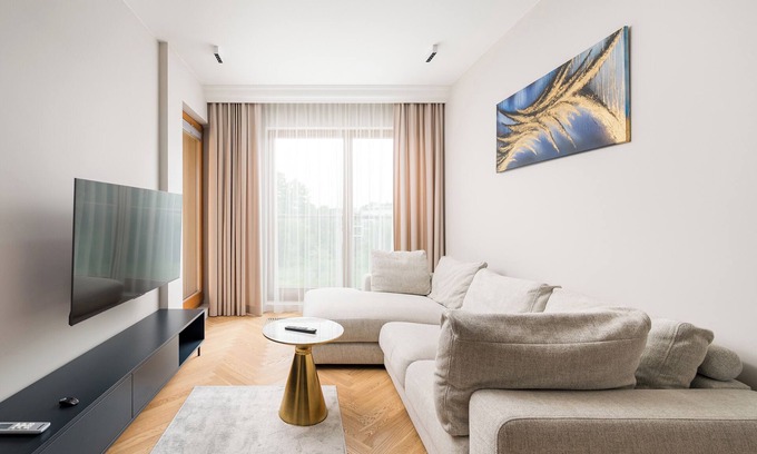 Marymount Apartment | Metro Słodowiec Deluxe Apartment