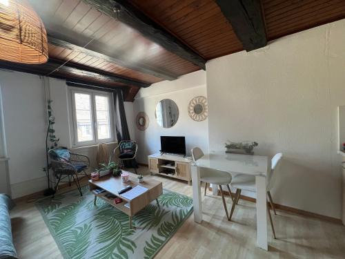 Porrentruy Apartment | Meunier tu dors ! au pied du Moulin