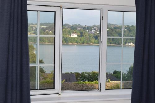 Menai Bridge House | Mews Cottage