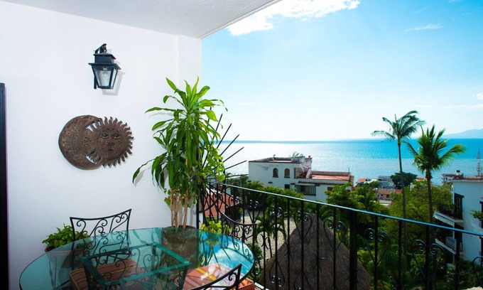 Downtown Puerto Vallarta Condo | Mexican Jewel - Spectacular Ocean Views in the Heart of Vallarta!