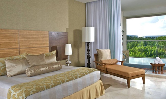 Valle Dorado Apartment | Mexico Resort suite room access to beach and multiple pools