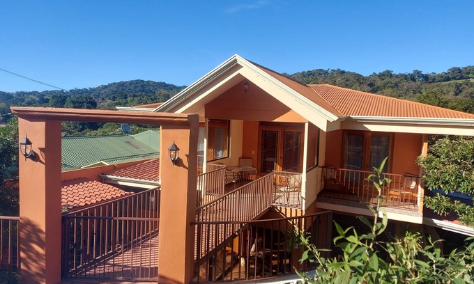 Monteverde Hotel | Mi Casa Su Casa